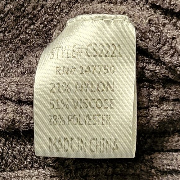 Beautiful And Soft Oversized Cable Knit Sweater - Picture 4 of 4